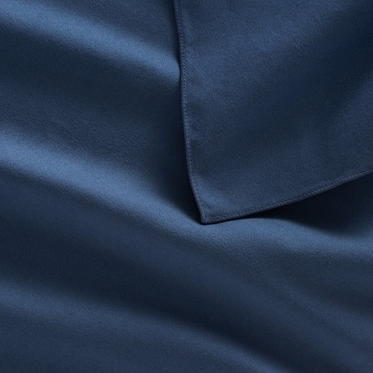 Talii Beach Towel - Quick-Dry Oversized Towel for Boating | Anchor Gear Co.