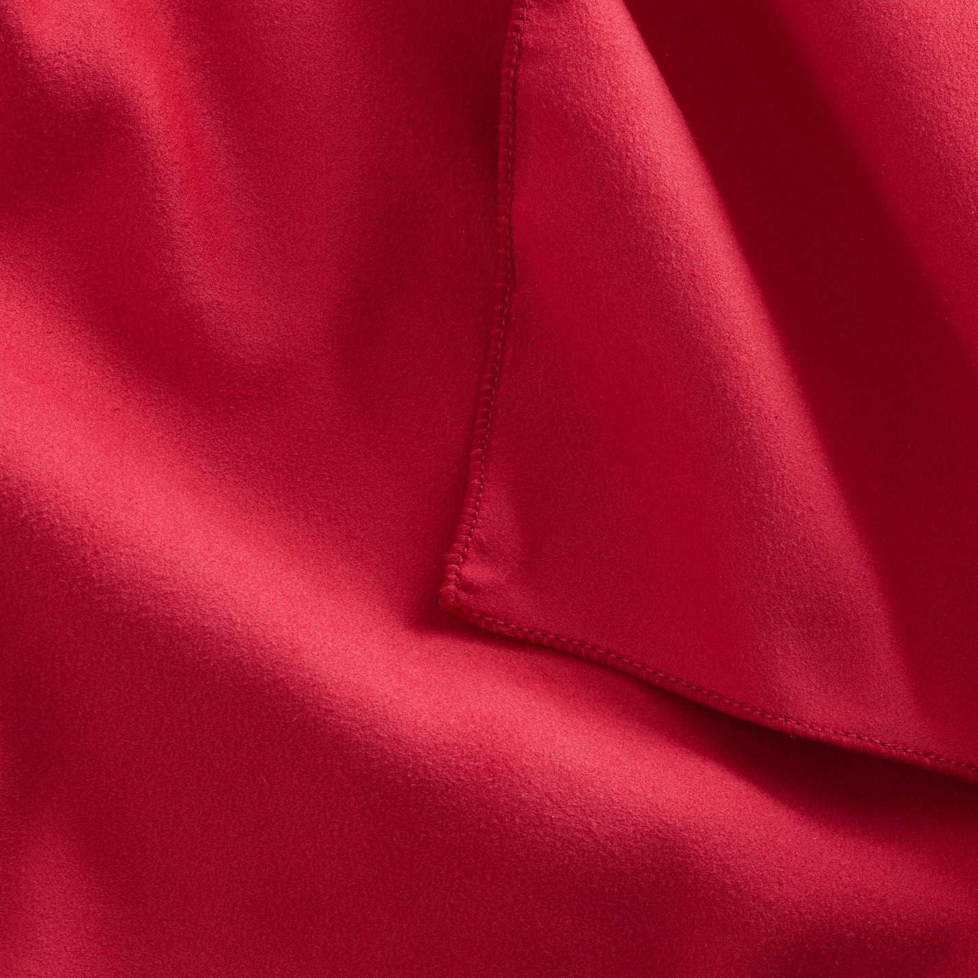 Talii Beach Towel - Quick-Dry Oversized Towel for Boating | Anchor Gear Co.